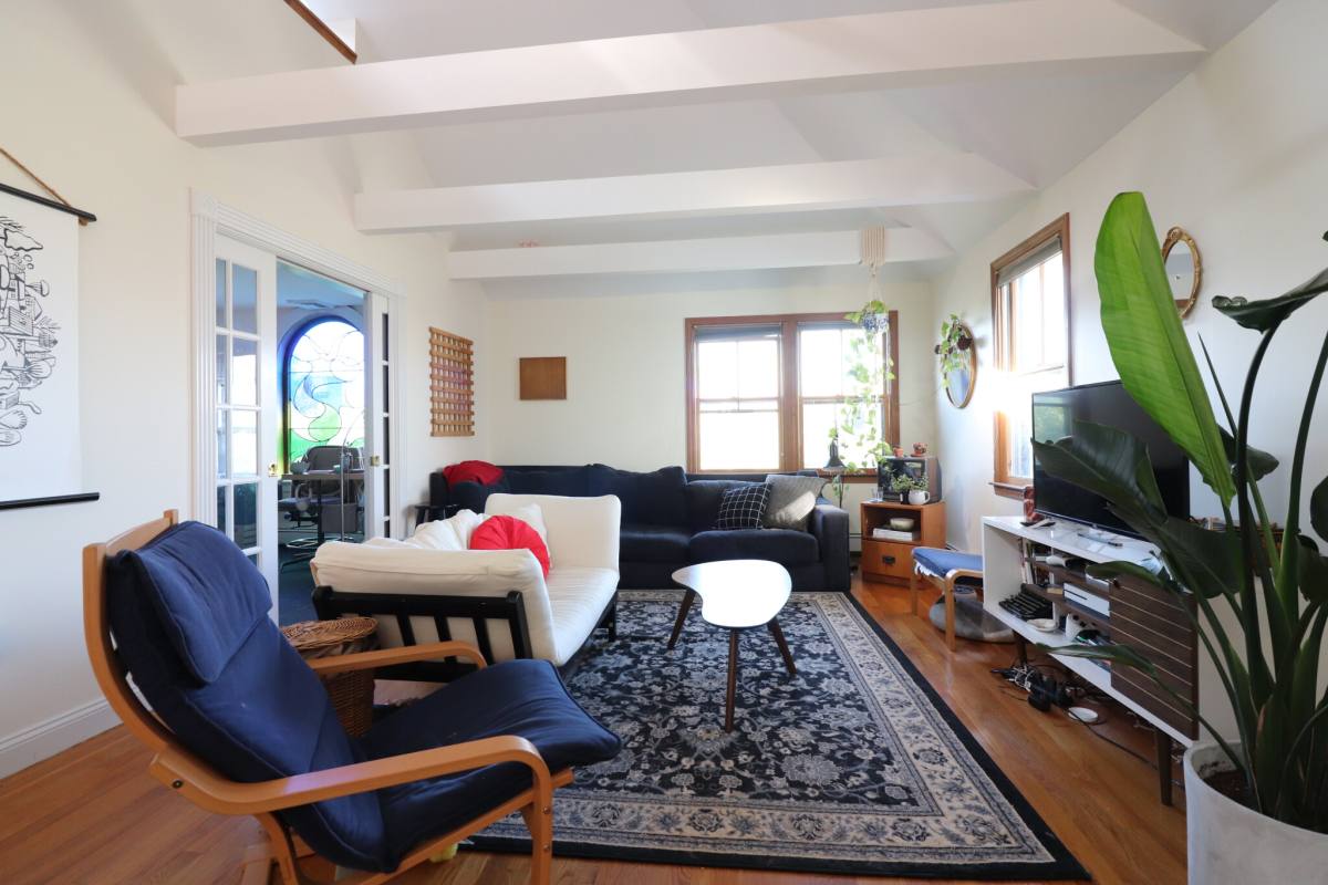 Apartment for rent at 40 Atherton Rd #2, Brookline, MA 02446