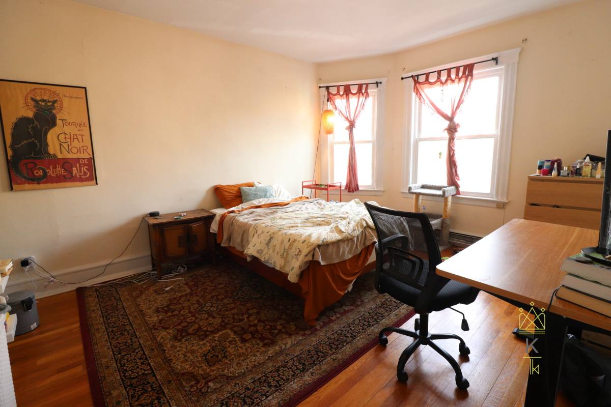 Apartment for rent at 40 Atherton Rd #2, Brookline, MA 02446