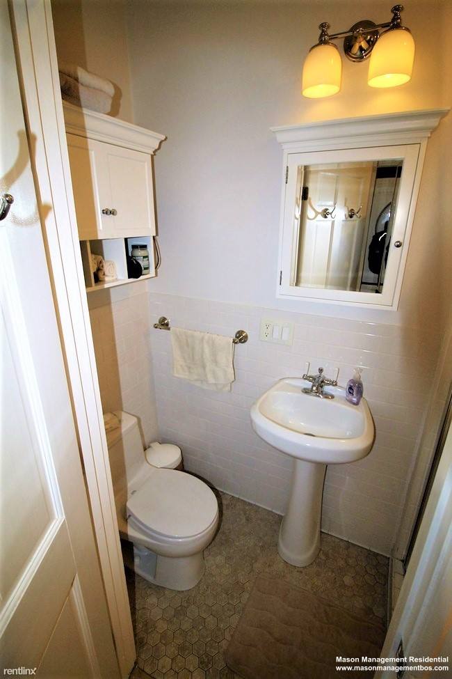 Apartment for rent at 54 Dwight St #5, Brookline, MA 02446