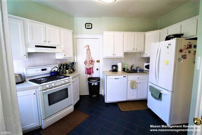 Apartment for rent at 54 Dwight St #5, Brookline, MA 02446