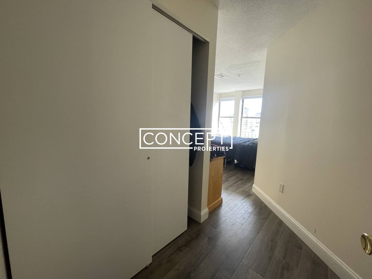 Apartment for rent at 1126 Boylston St #604, Boston, MA 02115
