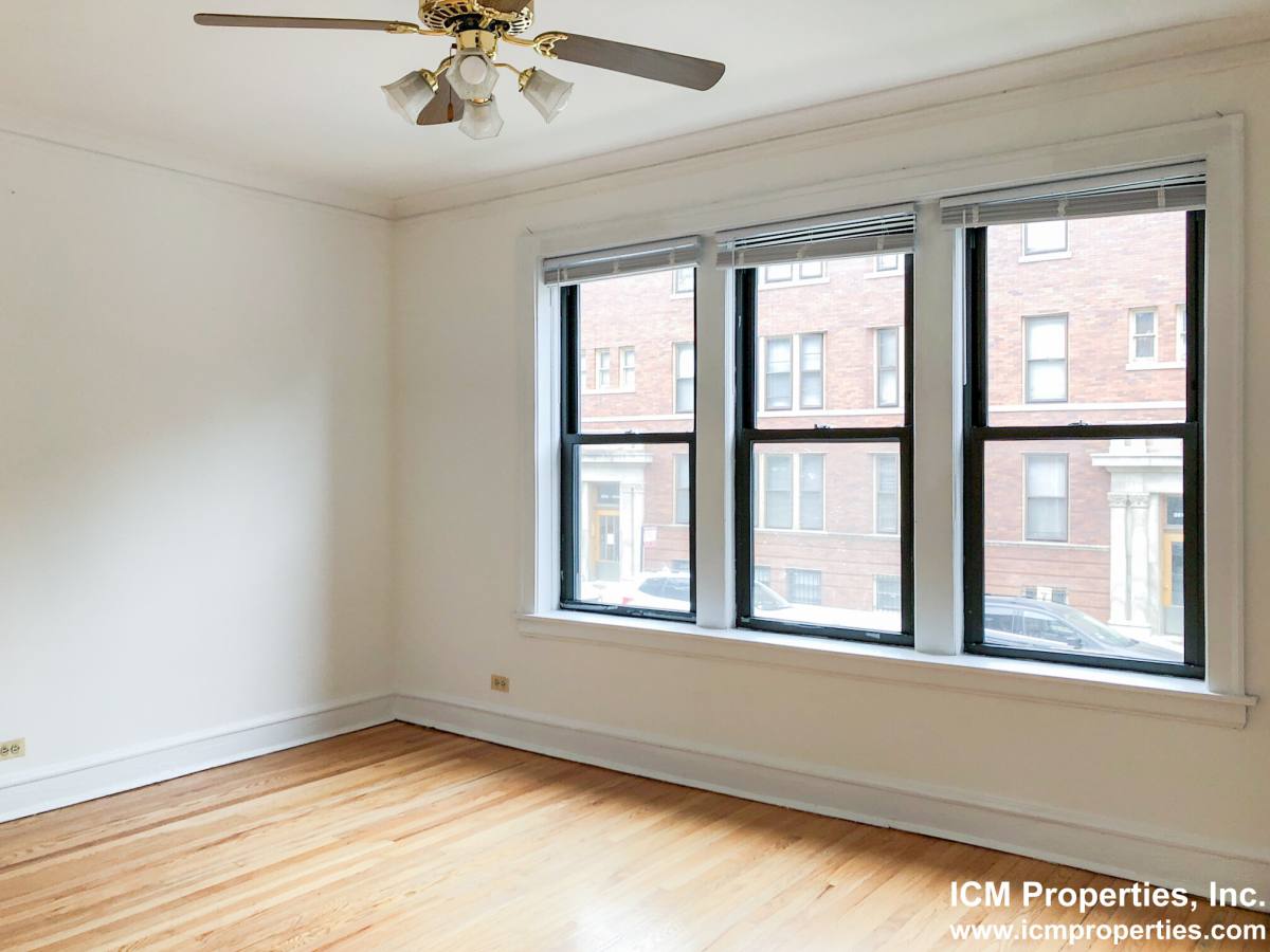 Apartment for rent at 1478 W Byron #1, Chicago, IL 60657