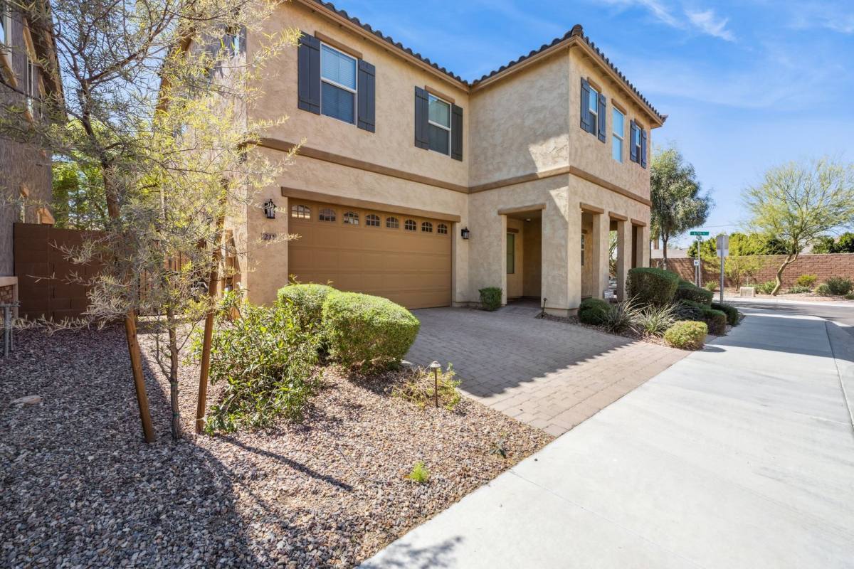 House for rent at 211 E Brinley Dr, Tempe, AZ 85288