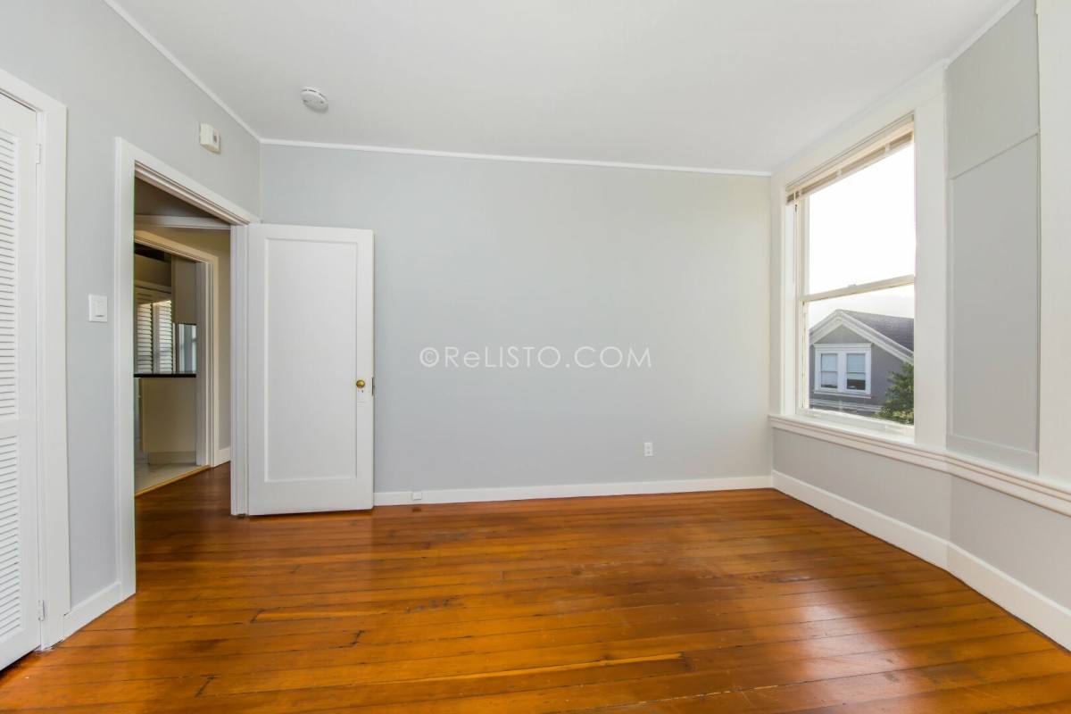 Apartment for rent at 1019 Ashbury St #3, San Francisco, CA 94117