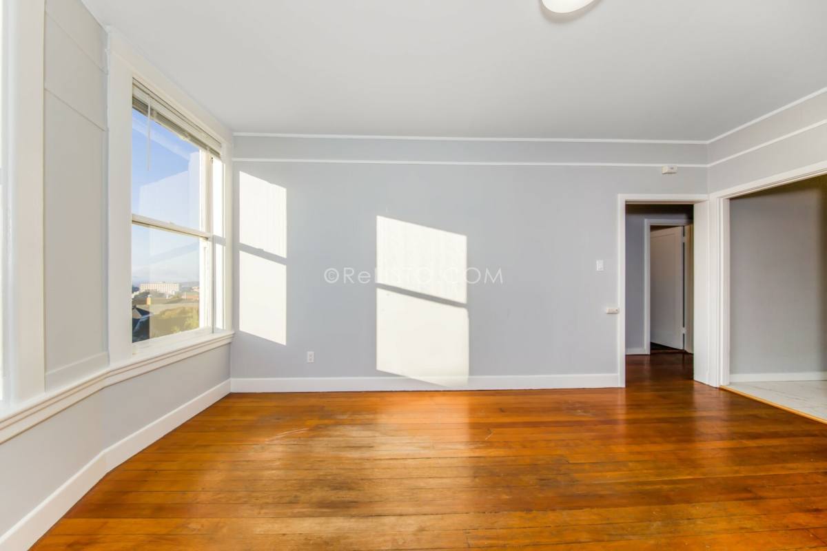 Apartment for rent at 1019 Ashbury St #3, San Francisco, CA 94117