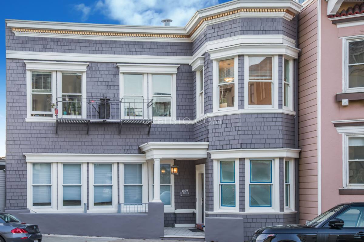 Apartment for rent at 1019 Ashbury St #3, San Francisco, CA 94117