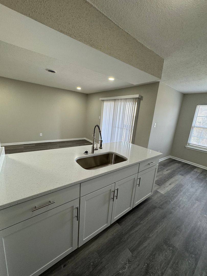 Apartment for rent at 712 Grayson St, Norfolk, VA 23523
