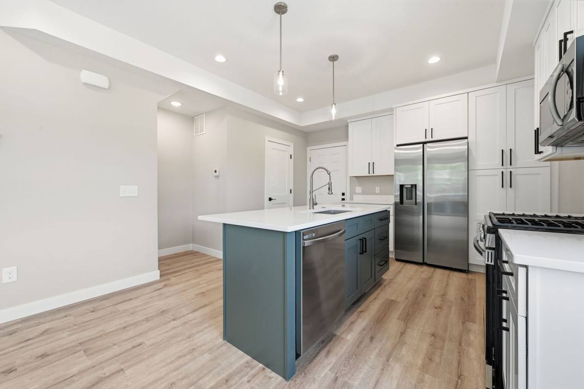 Townhouse for rent at 4722 Walworth Ave, Cleveland, OH 44102