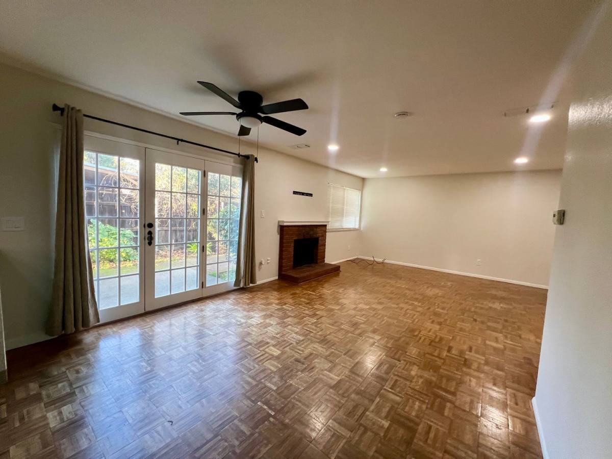 House for rent at 5170 Riverside Blvd, Sacramento, CA 95822