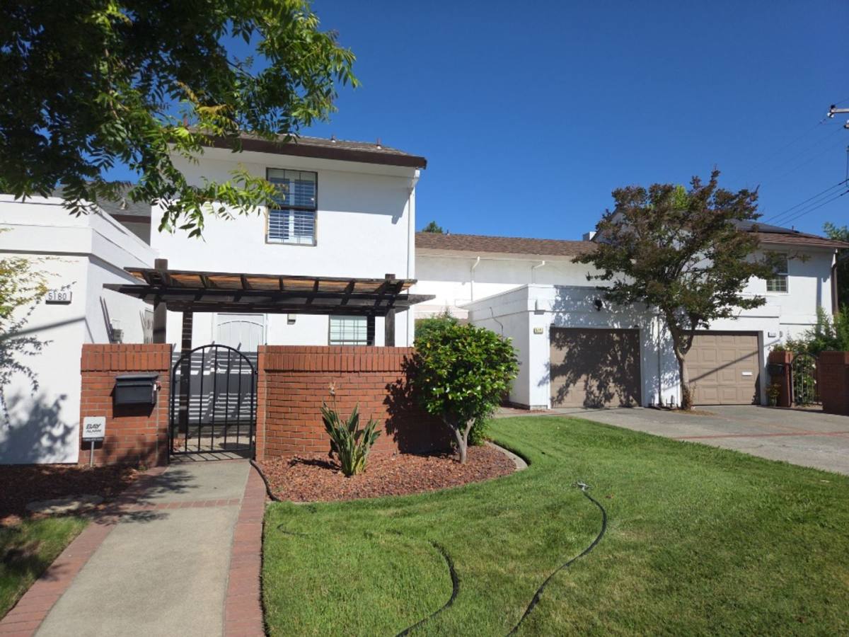 House for rent at 5170 Riverside Blvd, Sacramento, CA 95822