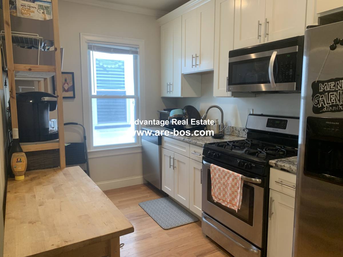 Apartment for rent at 115-117 Webster Ave #2, Cambridge, MA 02141