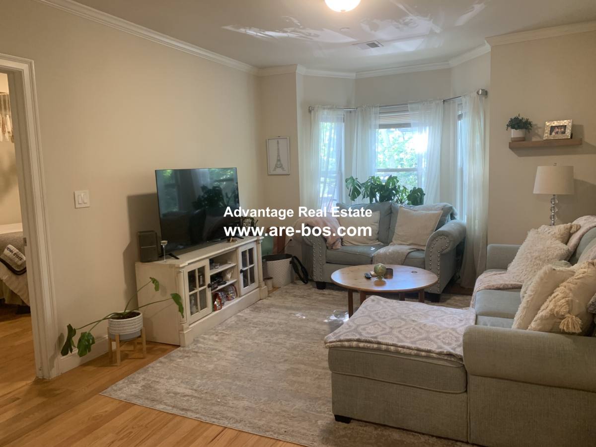 Apartment for rent at 115-117 Webster Ave #2, Cambridge, MA 02141
