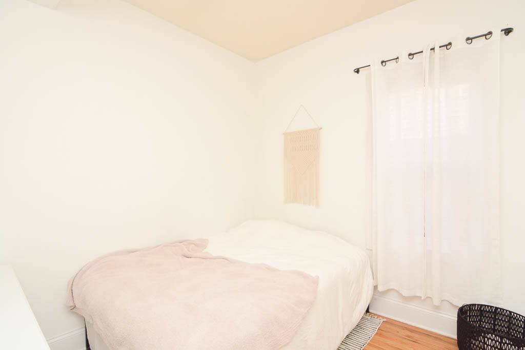 Apartment for rent at 1314 Roscoe #4, Chicago, IL 60657