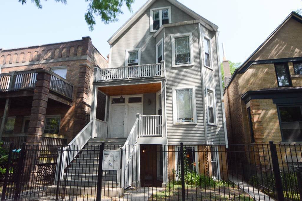 Apartment for rent at 1314 Roscoe #4, Chicago, IL 60657