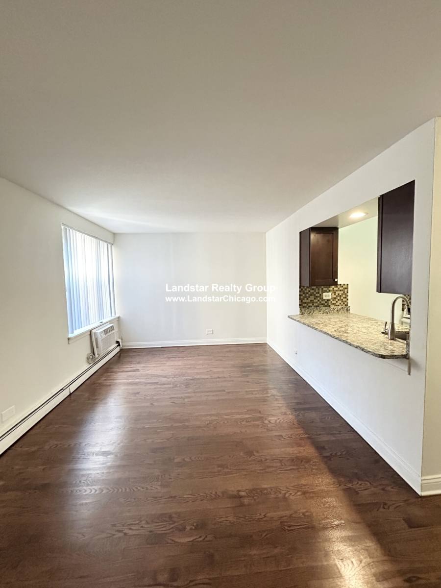 Apartment for rent at 3710 N Pine Grove #509, Chicago, IL 60613