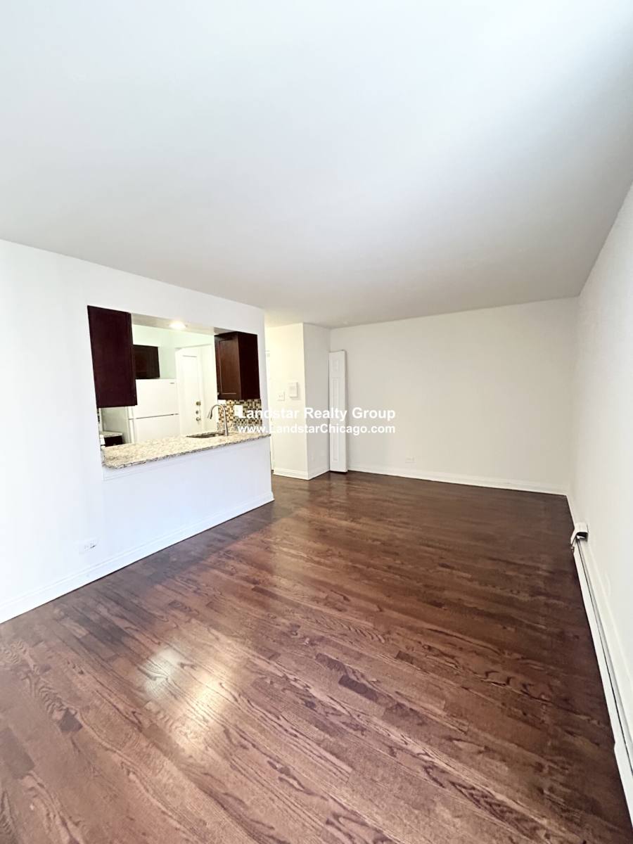 Apartment for rent at 3710 N Pine Grove #509, Chicago, IL 60613