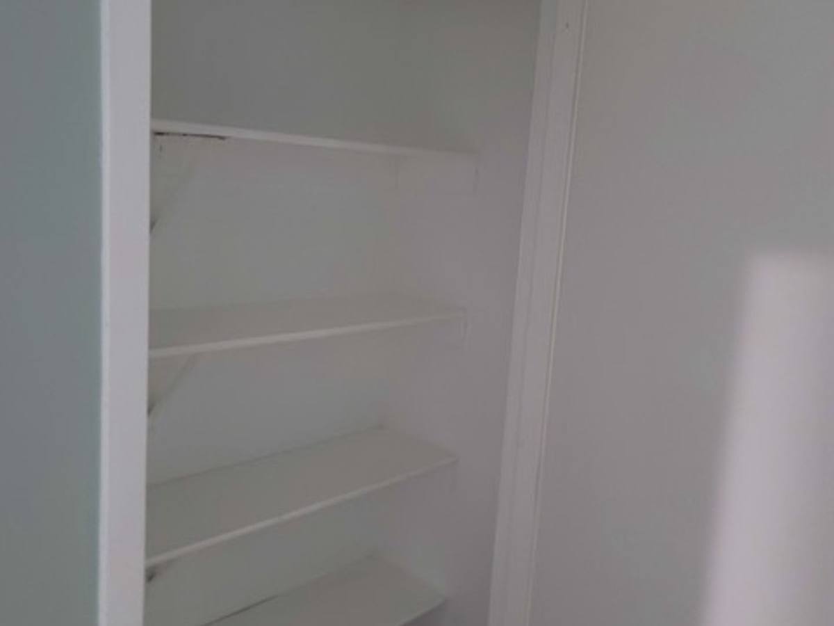 Townhouse for rent at 190 Dwight St, Jersey City, NJ 07305