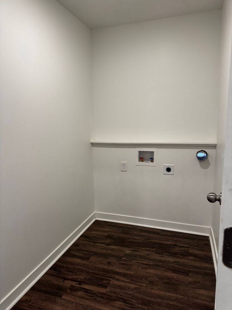 Apartment for rent at 225-229 W 3rd St, Valley Center, KS 67147