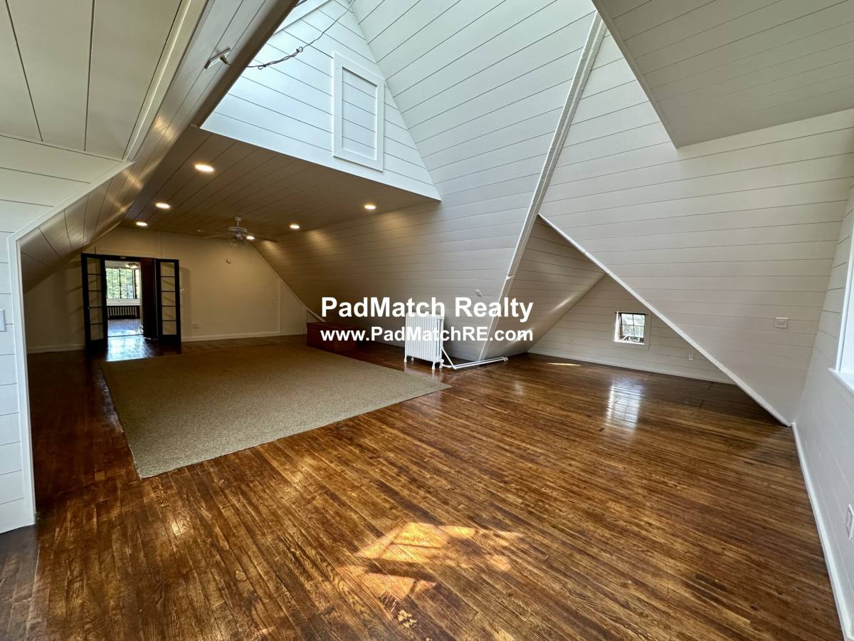 Apartment for rent at 111 Carlton St #3, Brookline, MA 02446