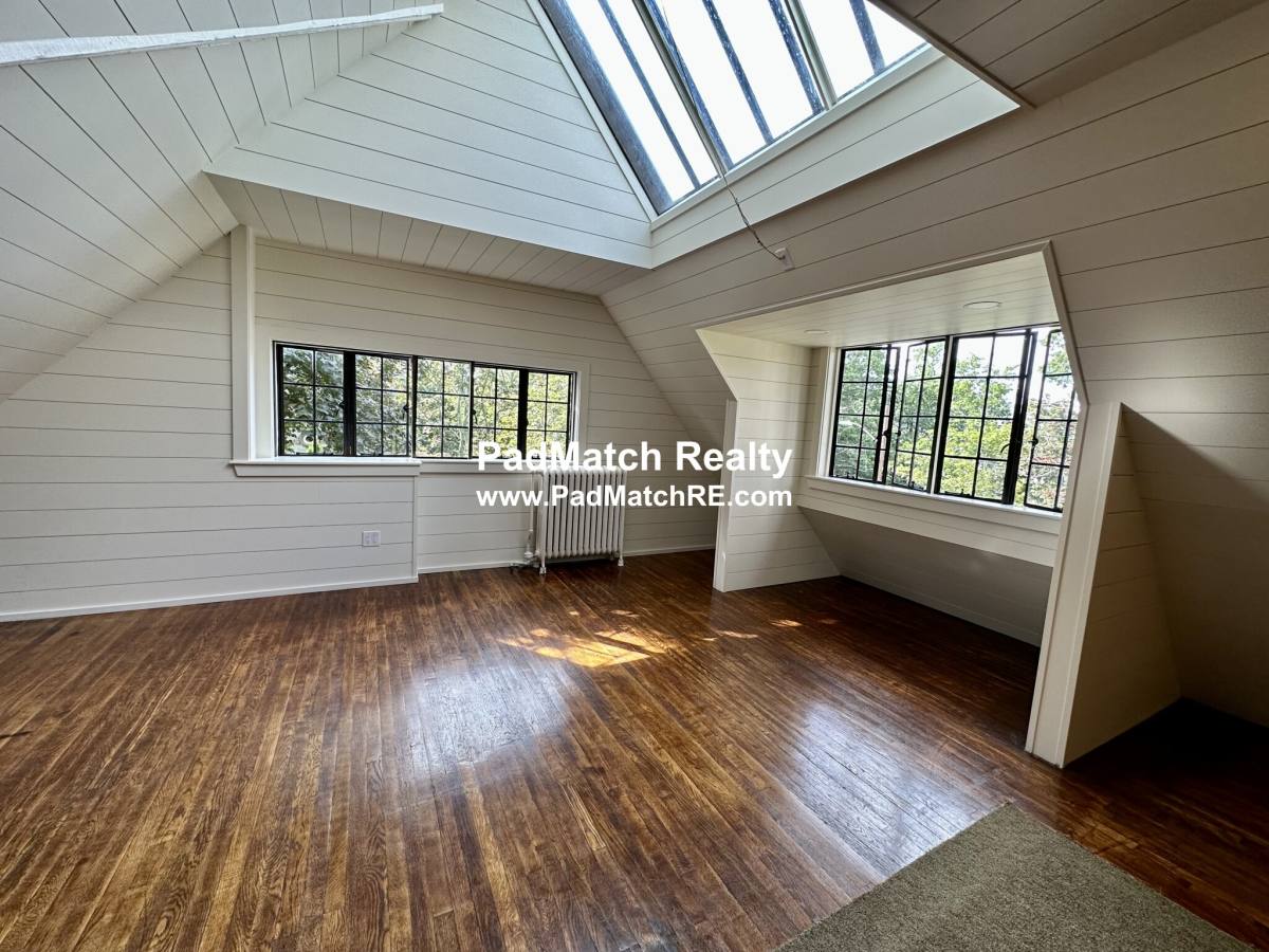 Apartment for rent at 111 Carlton St #3, Brookline, MA 02446