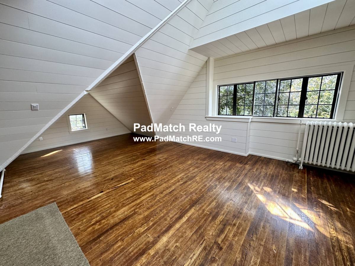 Apartment for rent at 111 Carlton St #3, Brookline, MA 02446