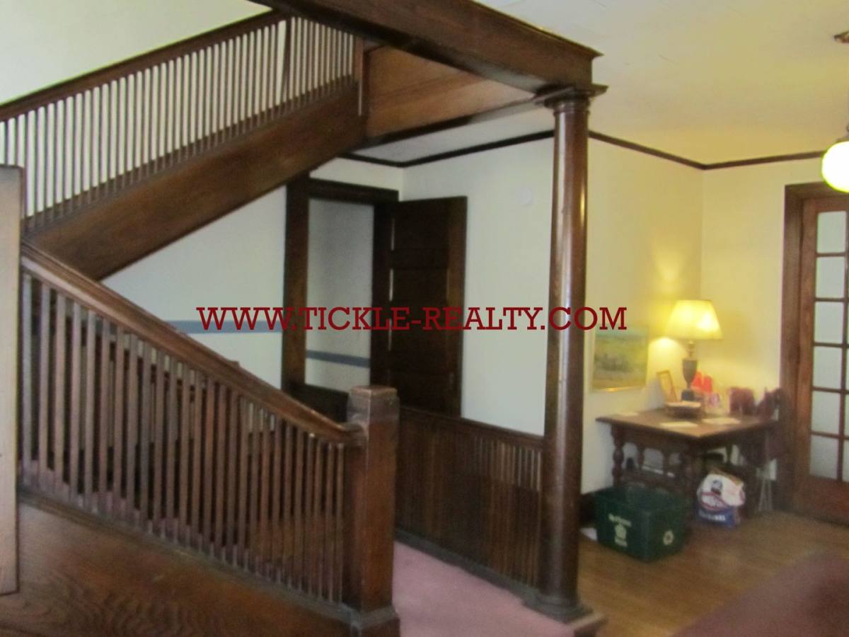 Apartment for rent at 242 Oxford St, Rochester, NY 14607