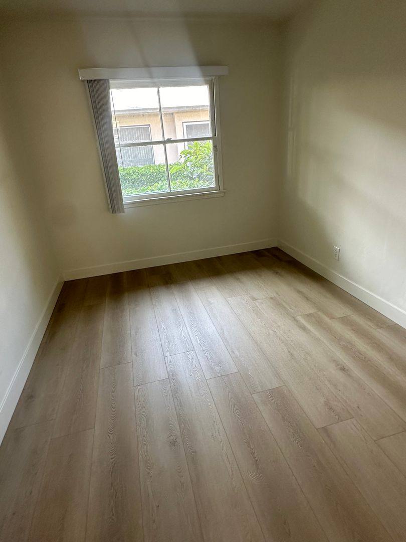 Apartment for rent at 3714 - 20 Jasmine Ave, Los Angeles, CA 90034