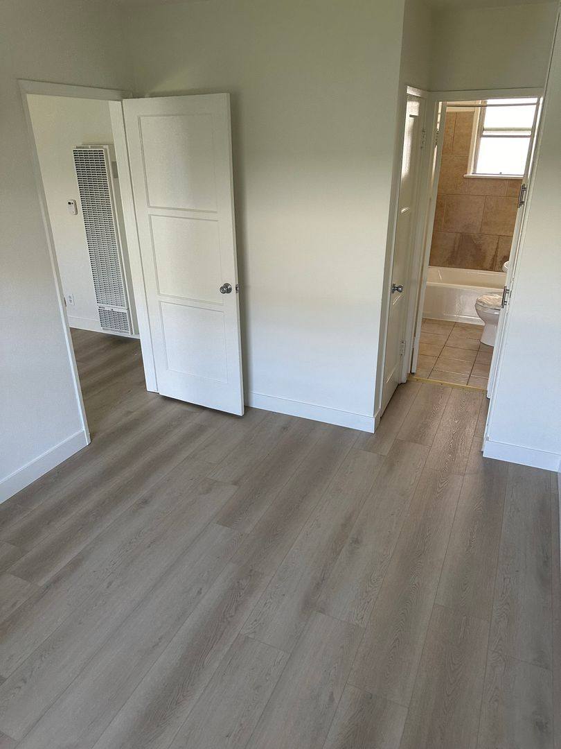 Apartment for rent at 3714 - 20 Jasmine Ave, Los Angeles, CA 90034