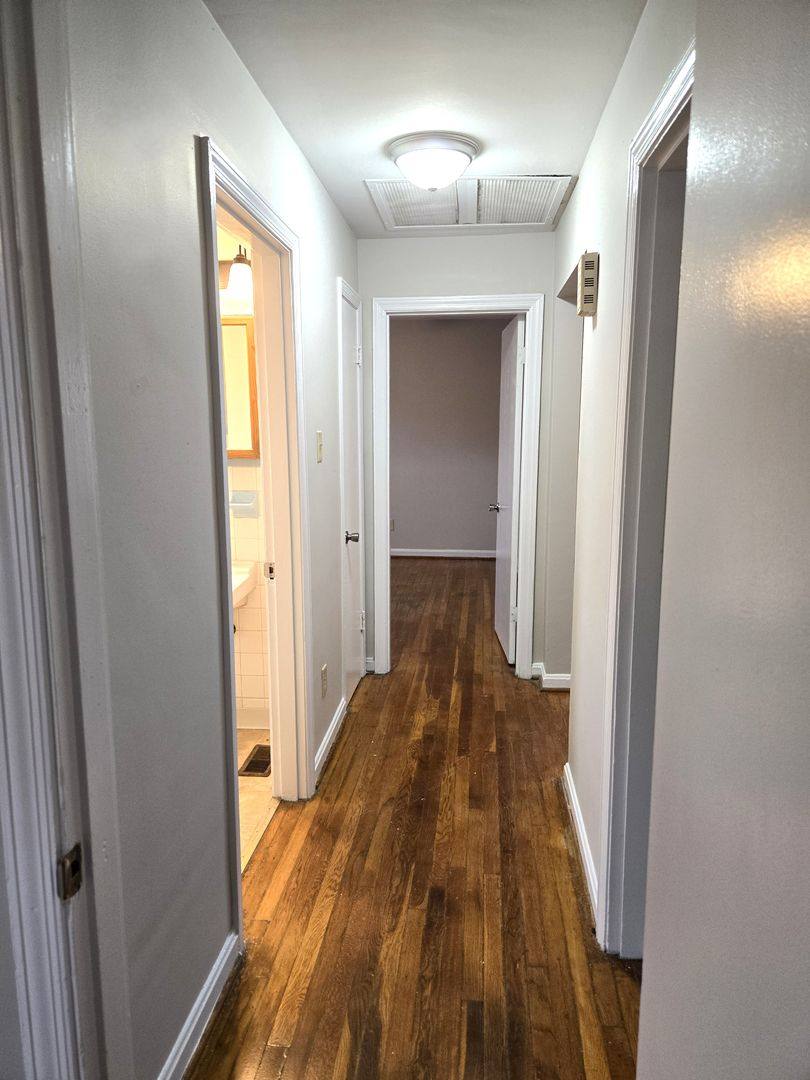 House for rent at 401 Springhill Dr, Lexington, KY 40503