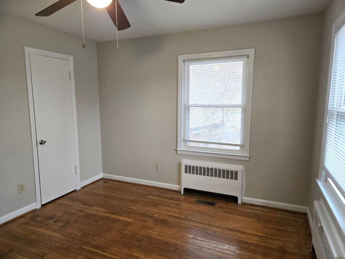 House for rent at 401 Springhill Dr, Lexington, KY 40503