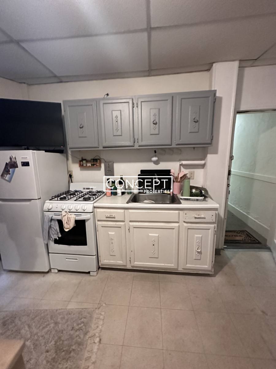 Apartment for rent at 9 Myrtle St #4CP, Boston, MA 02114