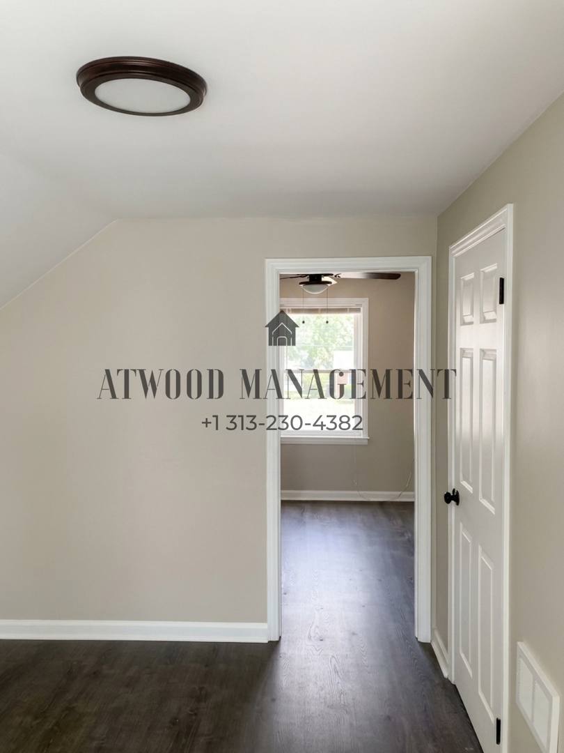 House for rent at 9078 Minock St, Detroit, MI 48228