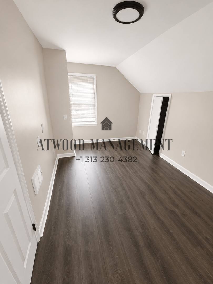 House for rent at 9078 Minock St, Detroit, MI 48228