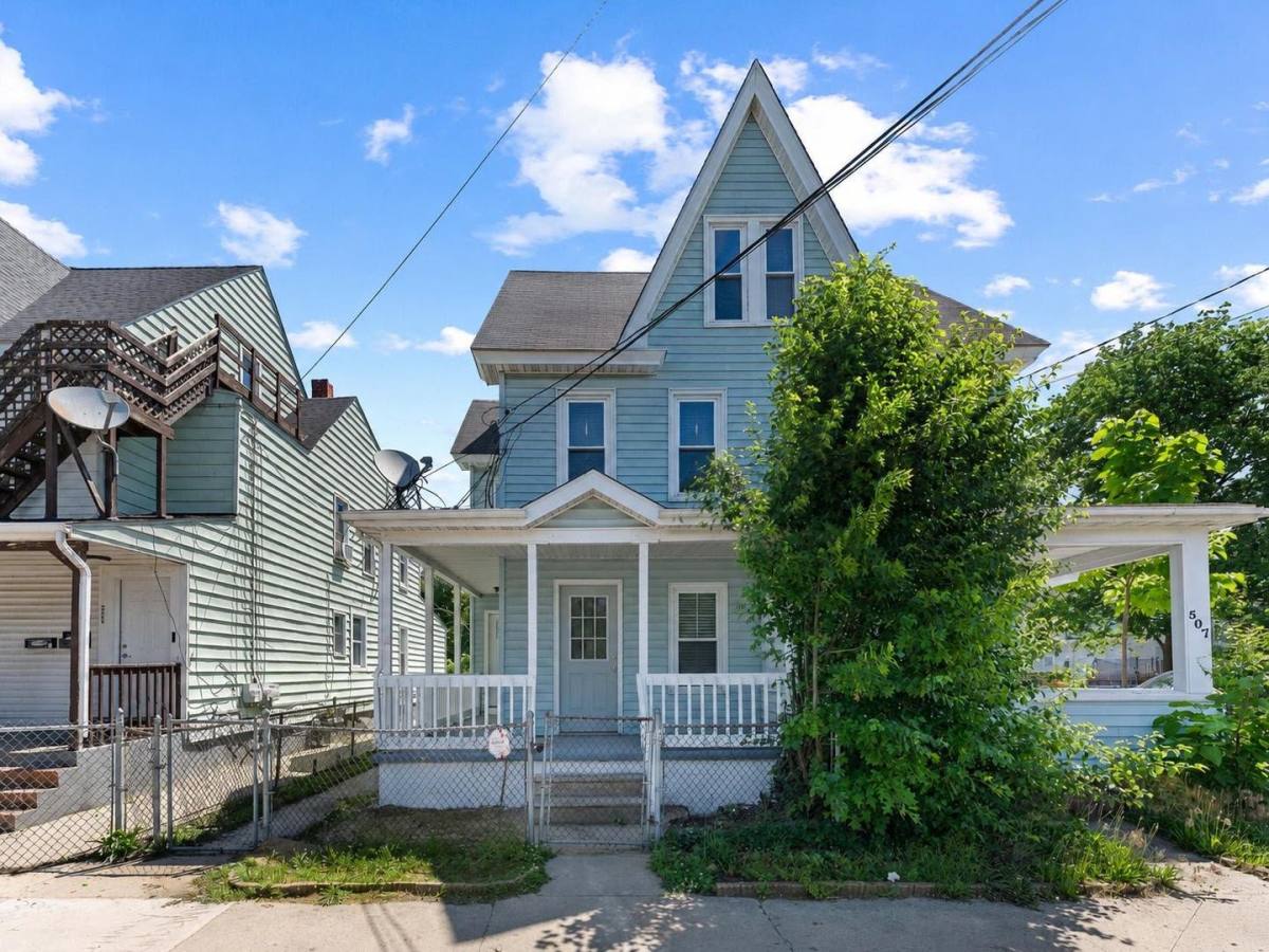 House for rent at 509 N 2nd St, Millville, NJ 08332