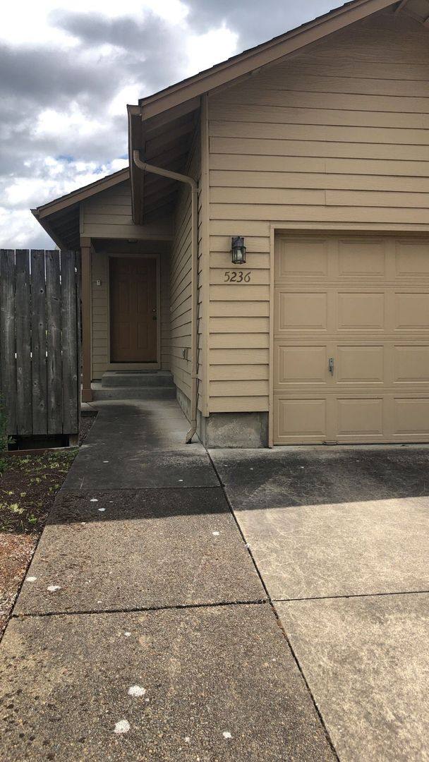 Townhouse for rent at 5236 SW Technology Loop, Corvallis, OR 97333