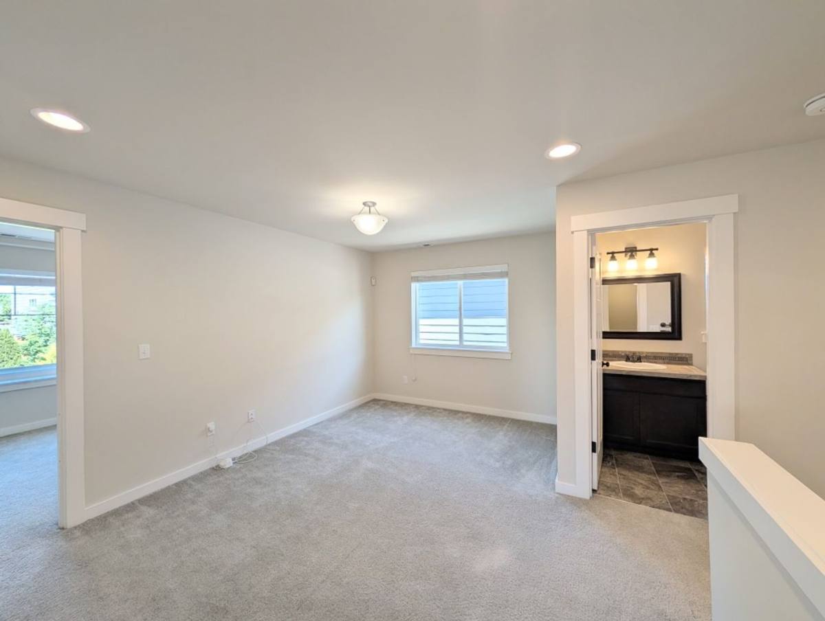 House for rent at 1830 145th St SW, Lynnwood, WA 98087