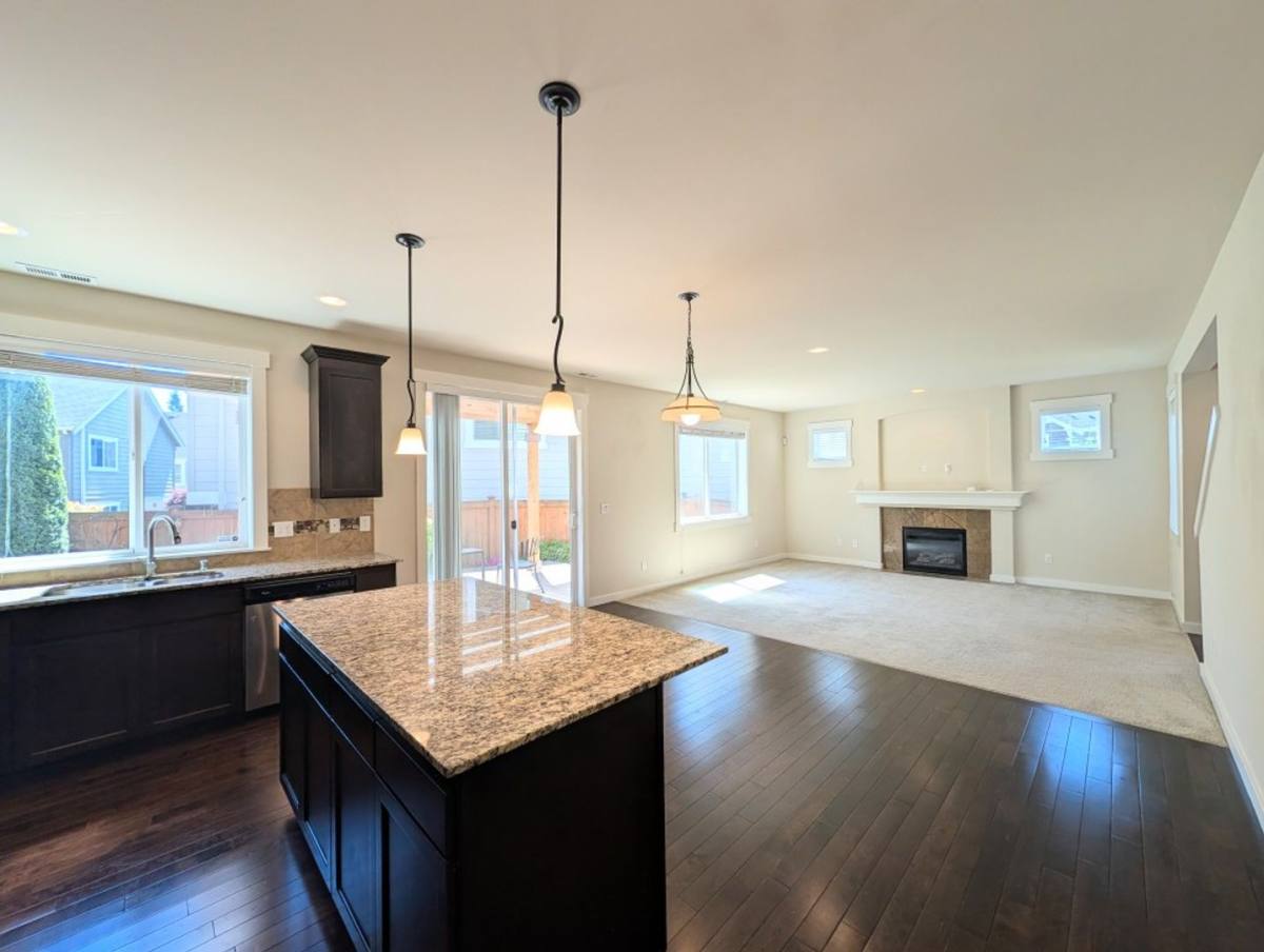 House for rent at 1830 145th St SW, Lynnwood, WA 98087