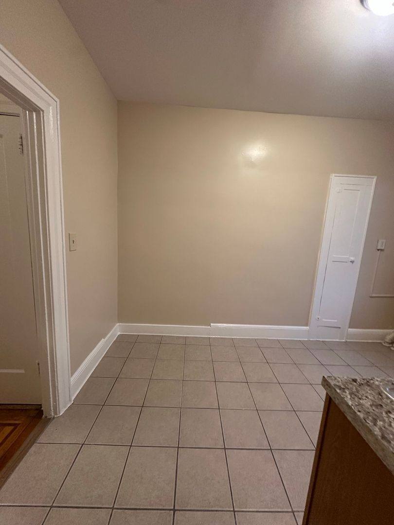 Apartment for rent at 264 Hillside Ave, Palisades Park, NJ 07650