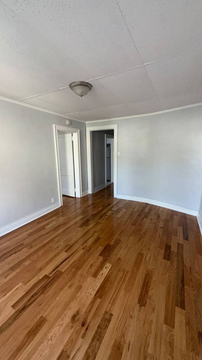 Apartment for rent at 264 Hillside Ave, Palisades Park, NJ 07650