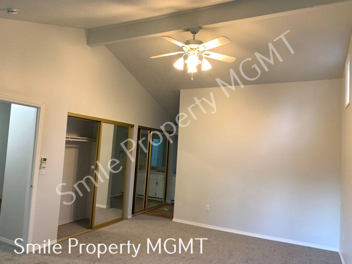 Townhouse for rent at 7710 SW Barnard Dr, Beaverton, OR 97007