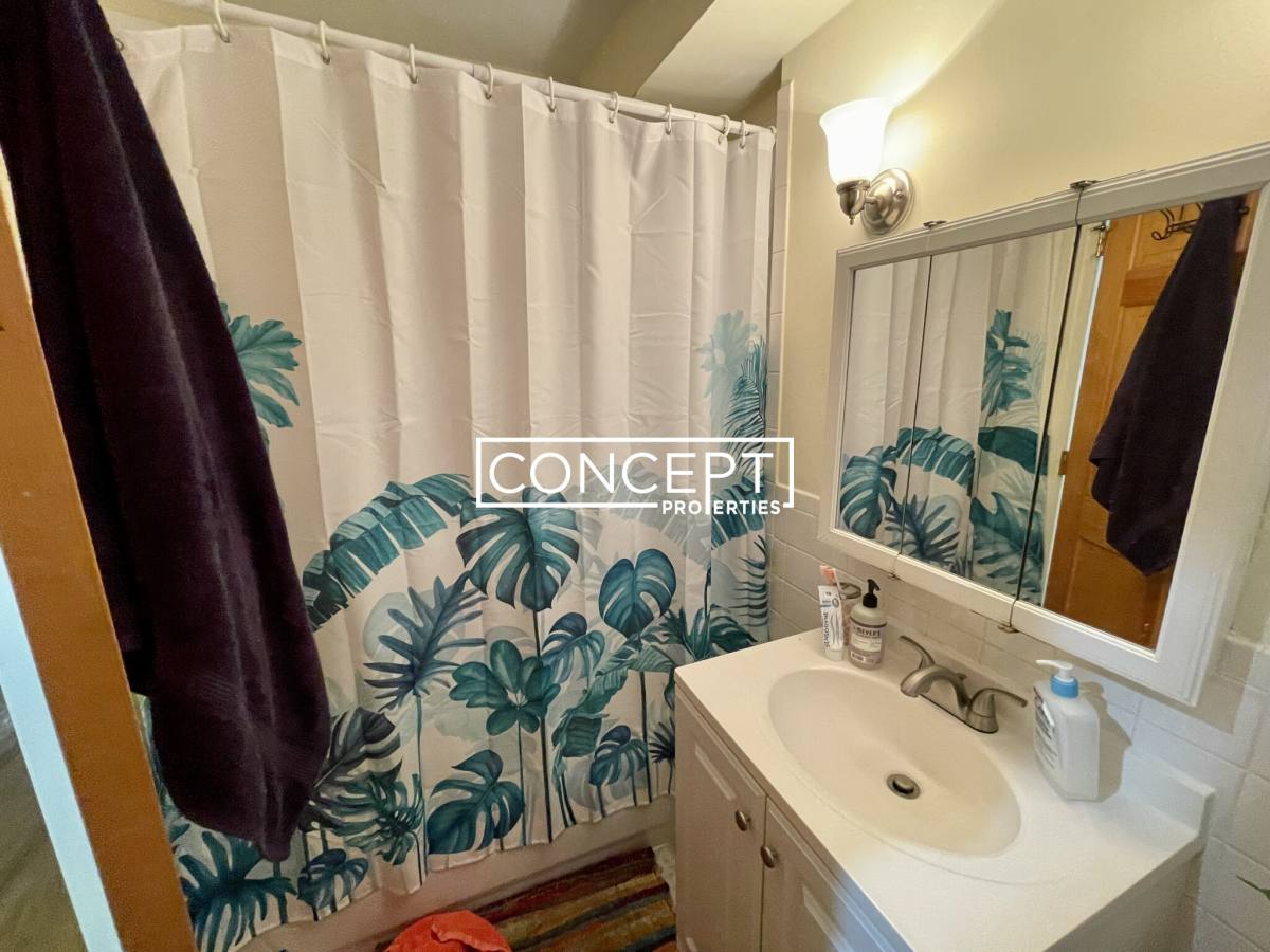 Apartment for rent at 1406 Beacon St #2CP, Brookline, MA 02446