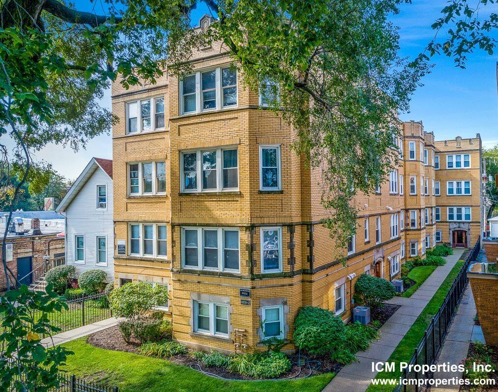 Apartment for rent at 4808 N Paulina #2E, Chicago, IL 60640