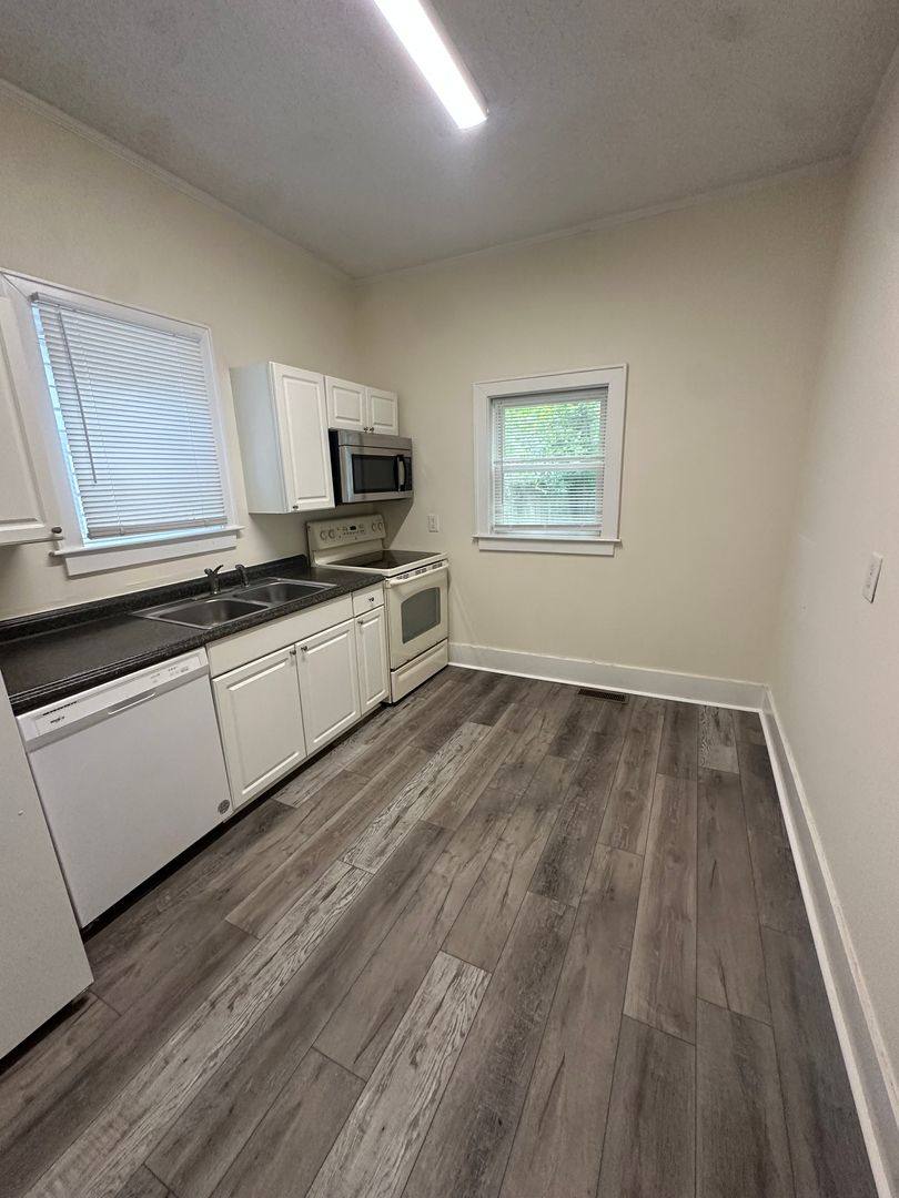 House for rent at 718 Queen St, Wilmington, NC 28401