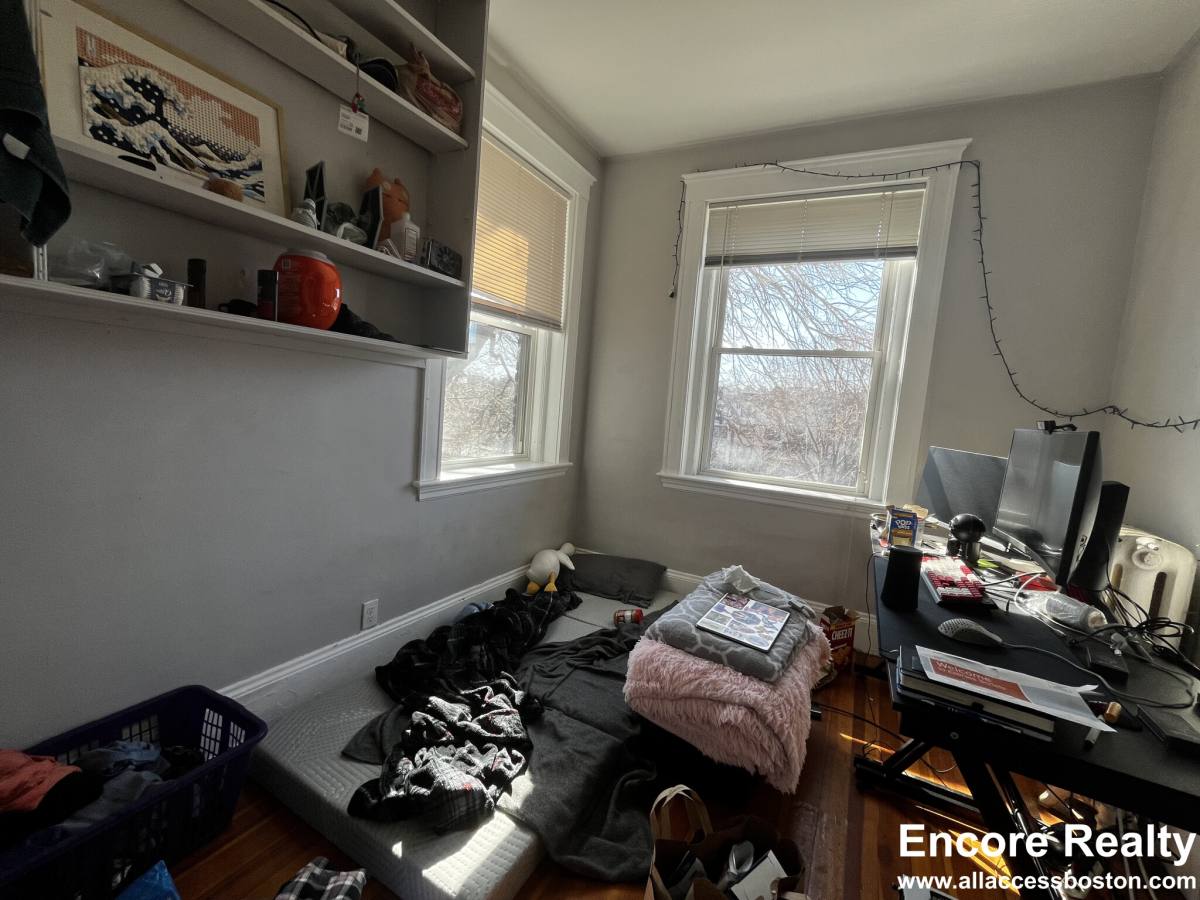 Apartment for rent at 1725 Commonwealth Ave #3, Brighton, MA 02135