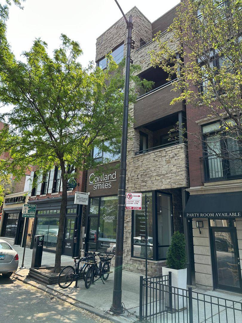 Apartment for rent at 1649 W Cortland, Chicago, IL 60622