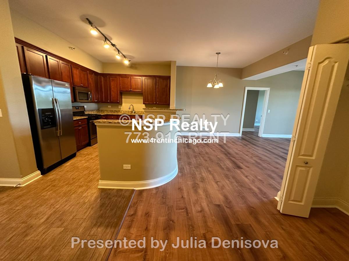 Apartment for rent at 2 Itasca Place #417, Itasca, IL 60143