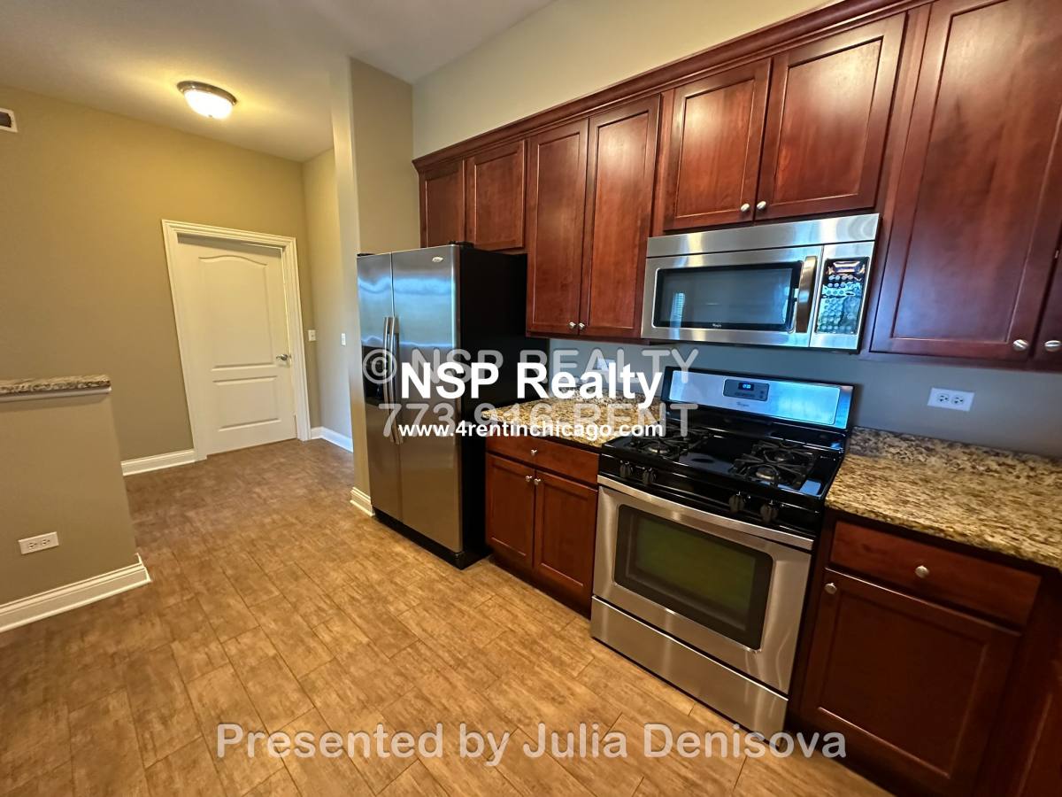 Apartment for rent at 2 Itasca Place #417, Itasca, IL 60143