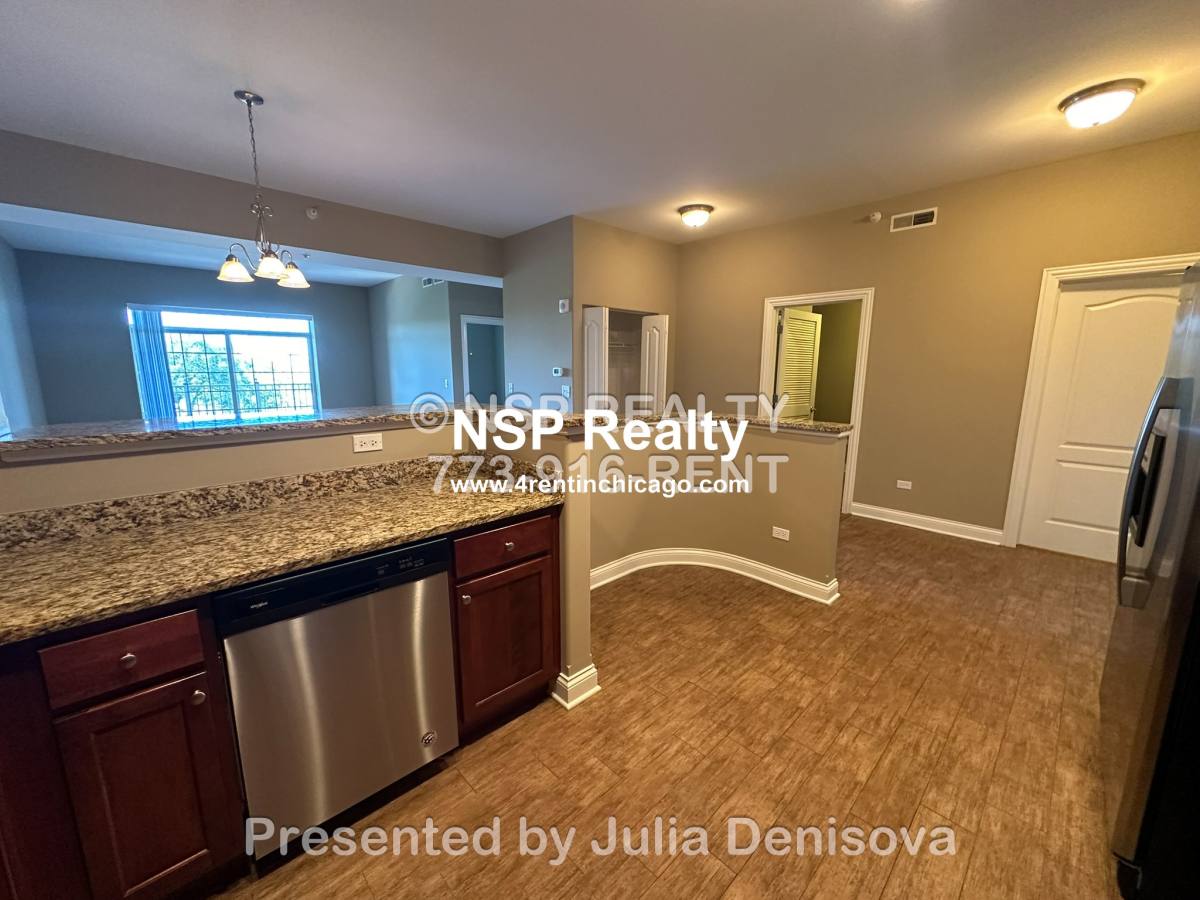 Apartment for rent at 2 Itasca Place #417, Itasca, IL 60143