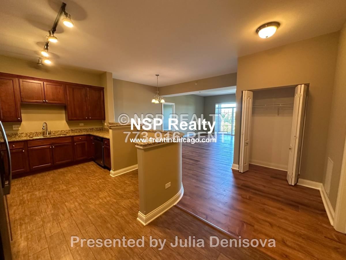 Apartment for rent at 2 Itasca Place #417, Itasca, IL 60143