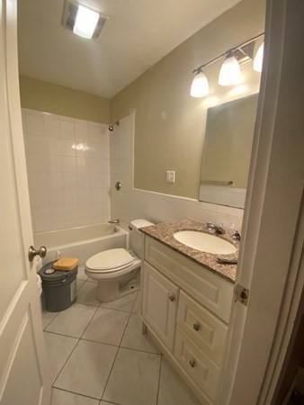 Apartment for rent at 4619 Washington St #1, Roslindale, MA 02131